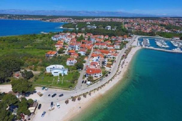 Novi Apartman Beti Blizu Plaze S Besplatnim Parkingom, Puntamika - Zadar Appartement Buitenkant foto